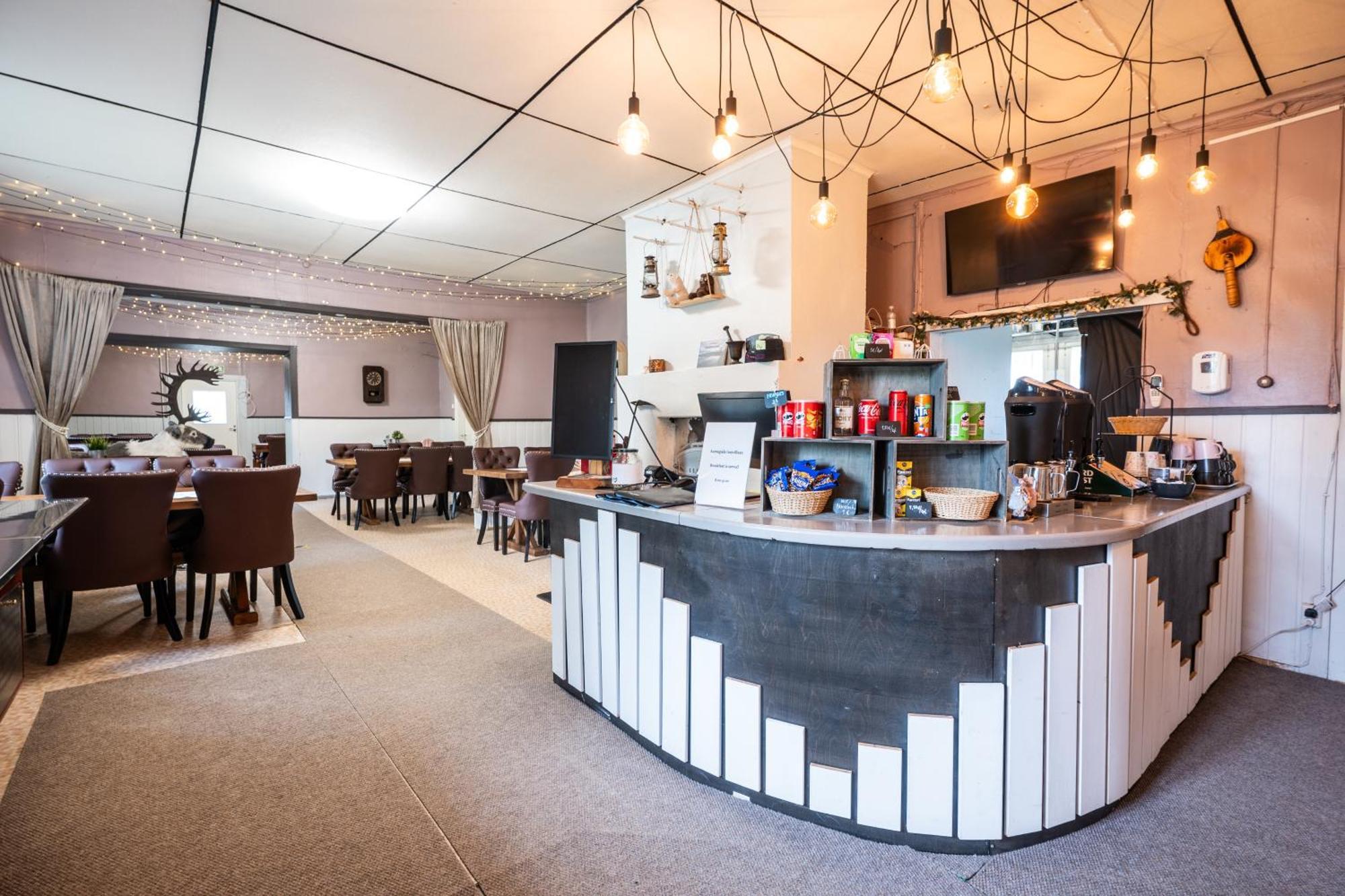 Arctic Guesthouse & Igloos รานูอา ภายนอก รูปภาพ