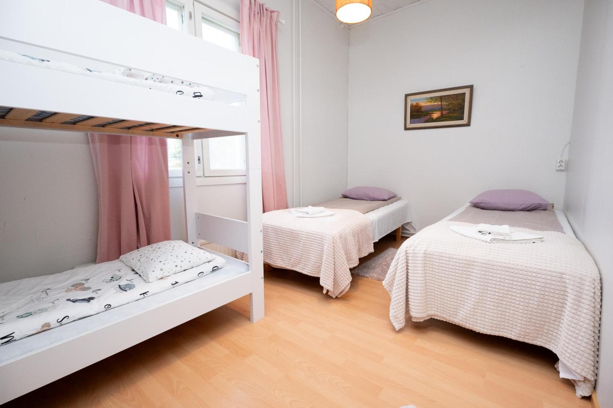 Arctic Guesthouse & Igloos รานูอา ภายนอก รูปภาพ